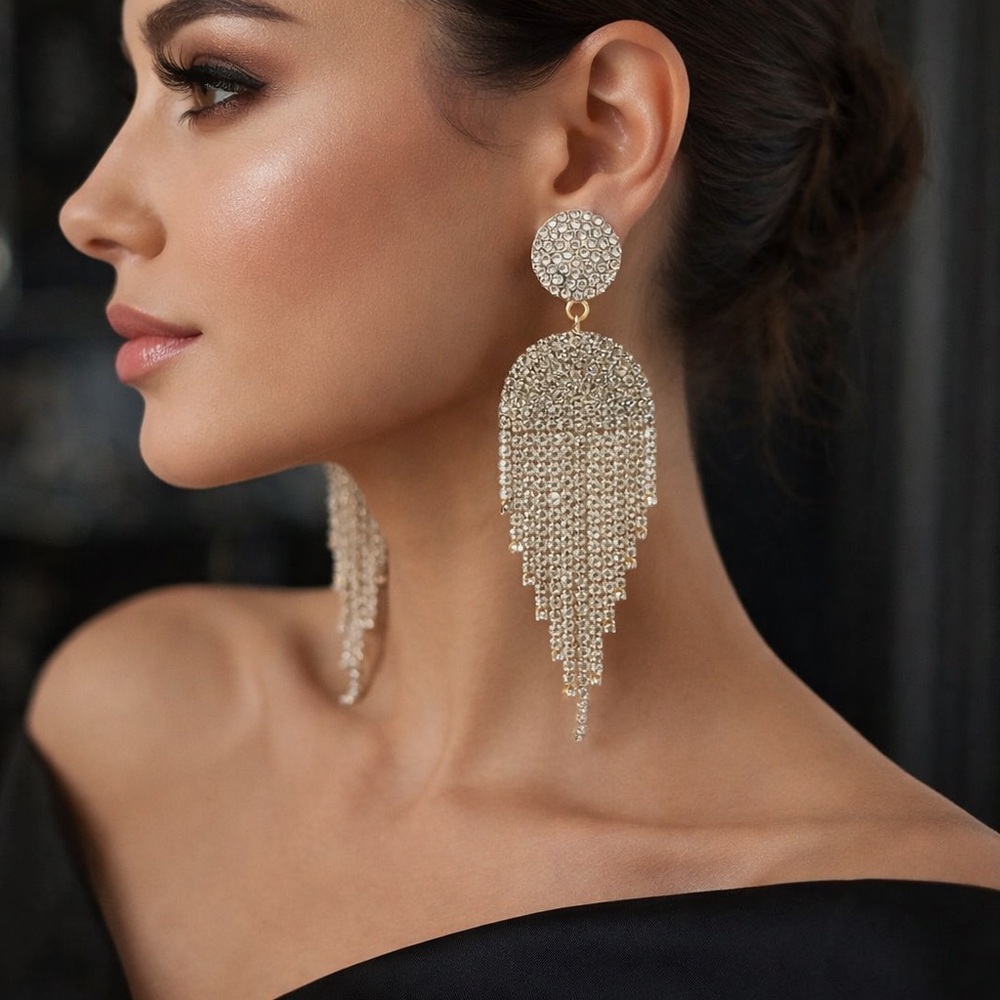 Elegant Gold Dangle Earrings - Picture 1 of 3